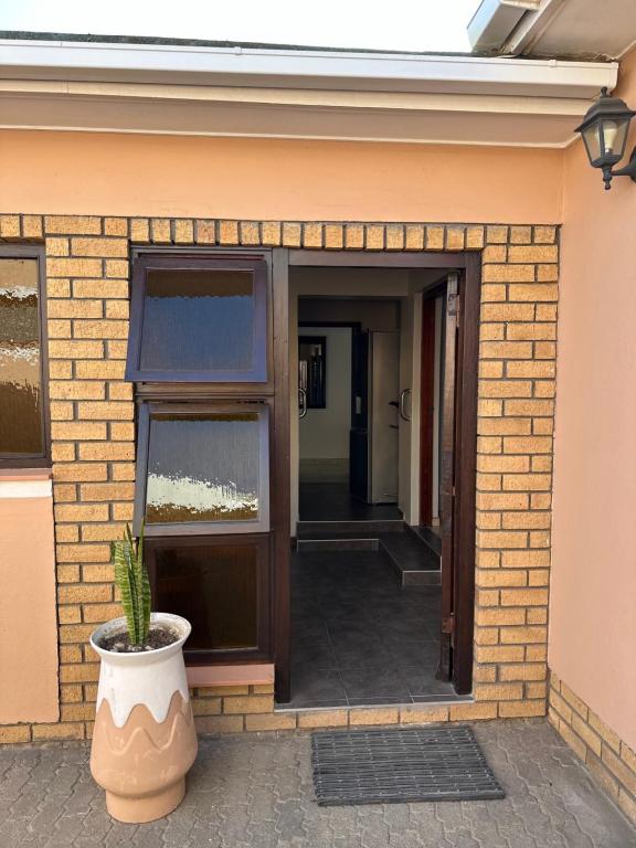 36 Schwester Frieda Vineta Self Catering Flat Swakopmund: Eingang