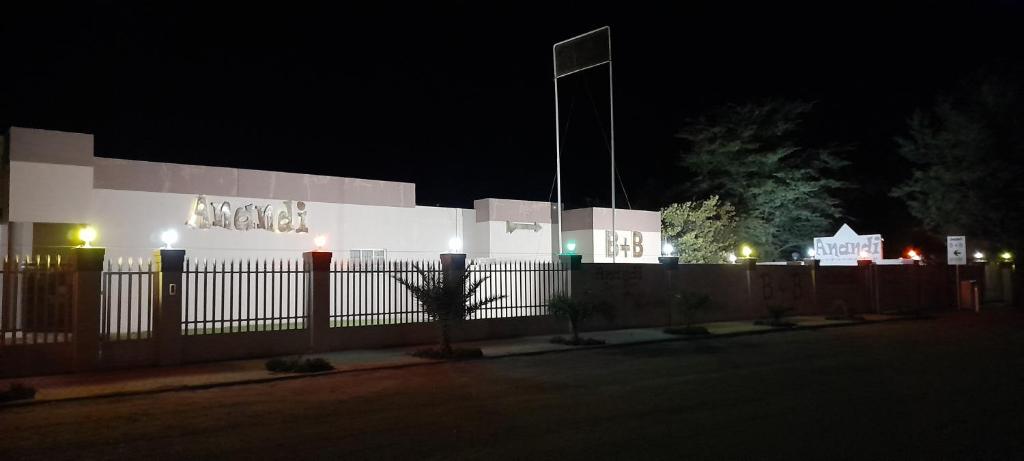 Anandi Guesthouse Mariental: Außenansicht der Pension