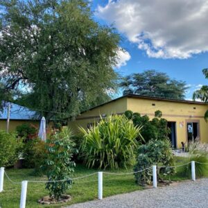 Divundu Guest House: Außenansicht der Pension