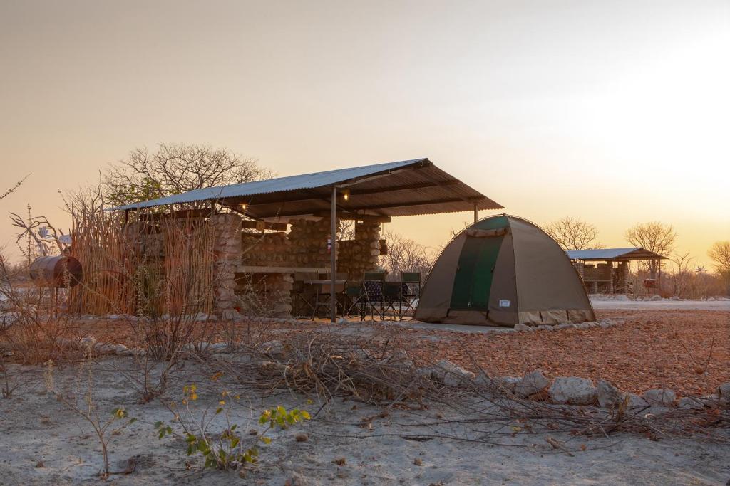 Etosha Trading Post Campsite nahe dem Etosha-Nationalpark, Namibia
