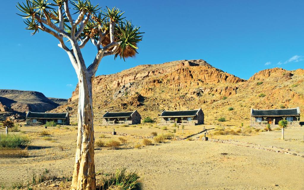 Gondwana Canyon Village: Gebäude in der Wüstenlandschaft