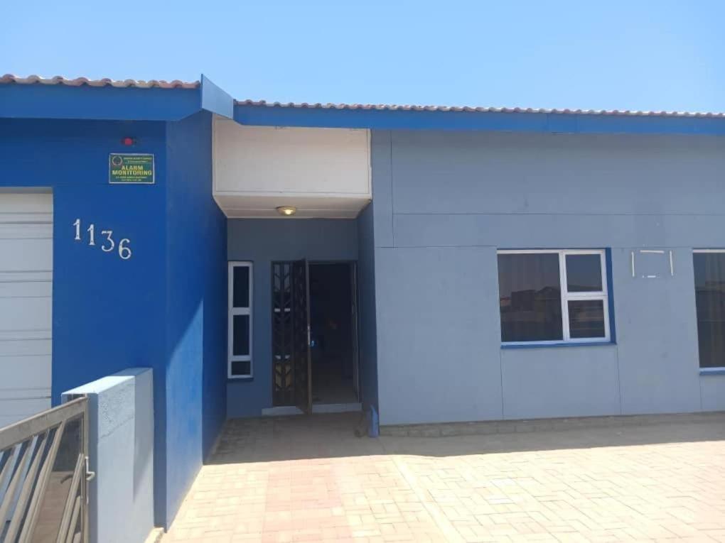 Home sweet home Swakopmund: Hauseingang