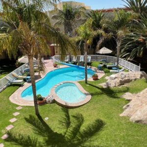 Lüderitz Nest Hotel: Außenpool des Hotels