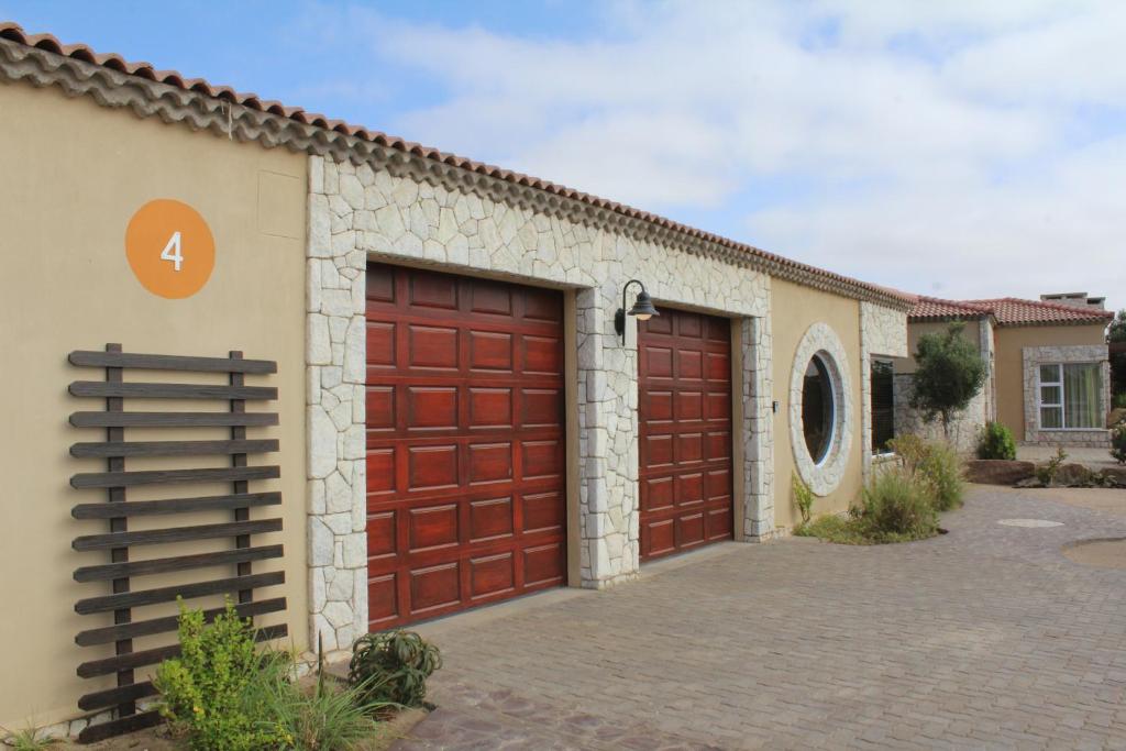 Sandy Greens Villa Swakopmund: Villa von außen