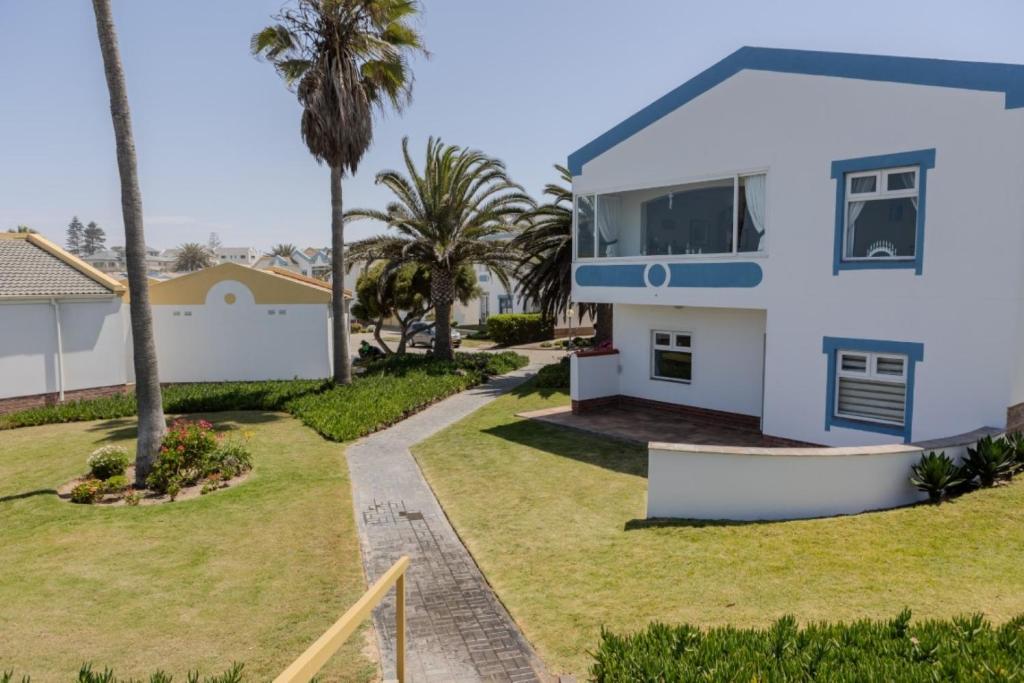 StayBOL Luxury Sea View Apartment Swakopmund: Haus und Hof