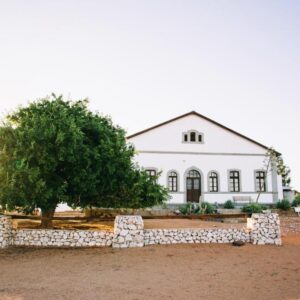 White House Guest Farm: weißes Farmhaus