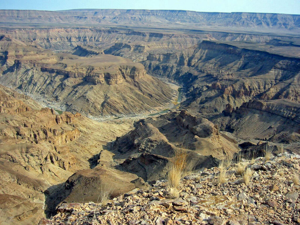 Fischfluss-Canyon mit den Hunsbergen – Wandern in Namibia