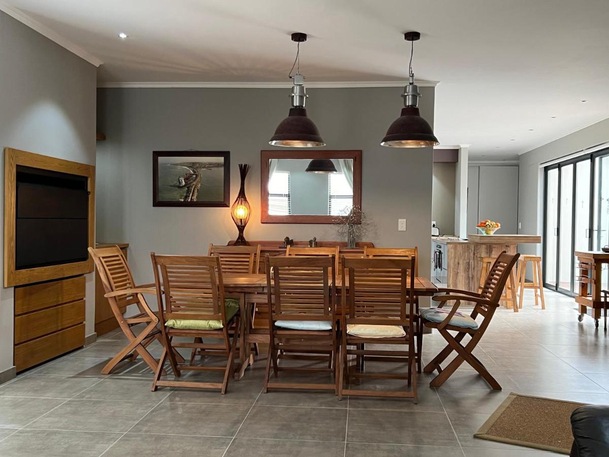 Elephant Song Family Condo Self Catering Swakopmund: Unterkunft