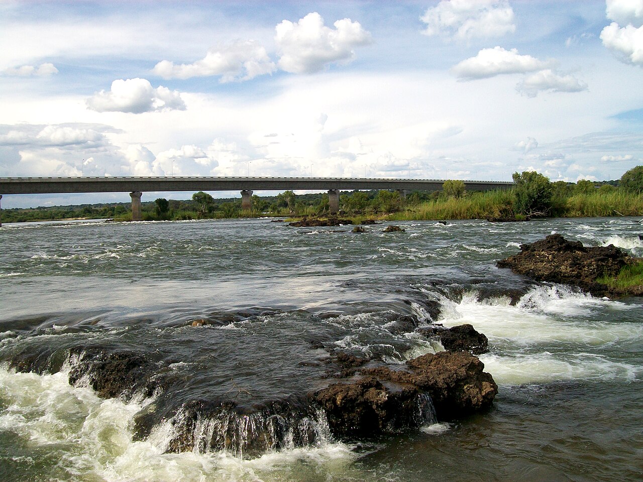 Brücke von Katima Mulilo über den Sambesi im Nordosten Namibias